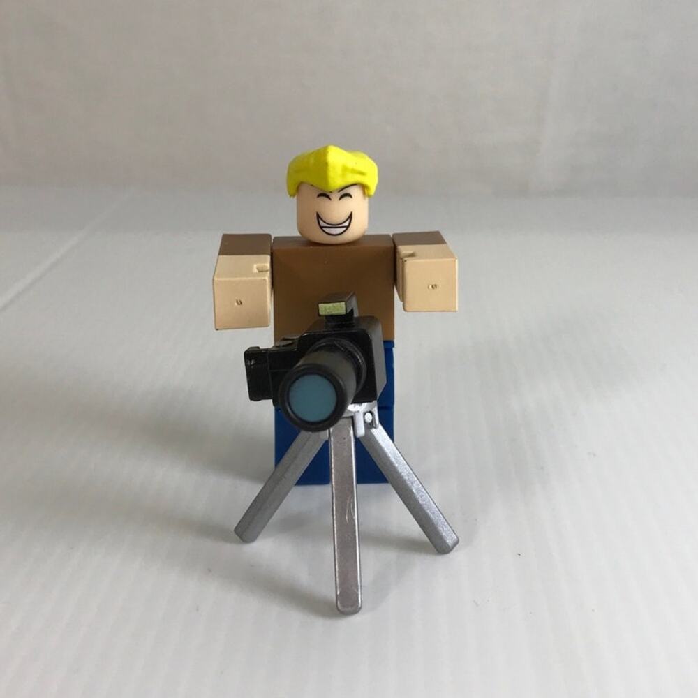 Jazwares Roblox Series 2 Paparazzi Figure & Accessories No Code